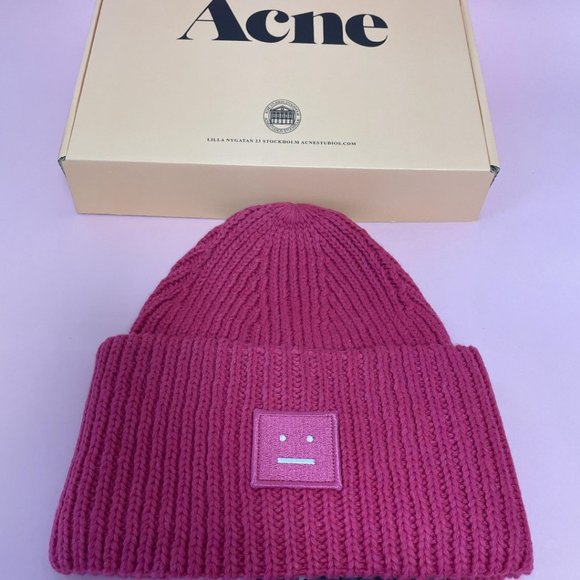 Beanie - Picture 1 of 7